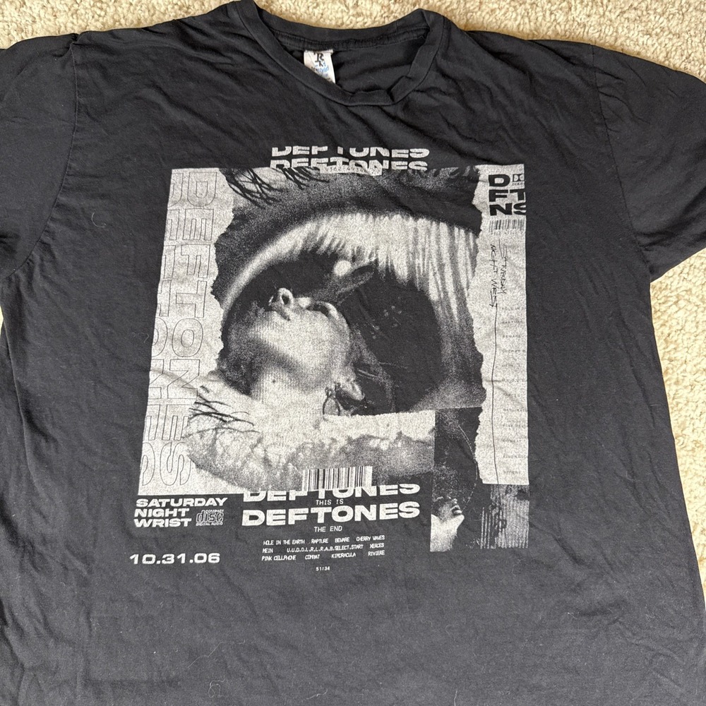 Y2K Deftones Saturday Night Wrist TShirt Large Black Alt Metal Band Tee Nu Metal